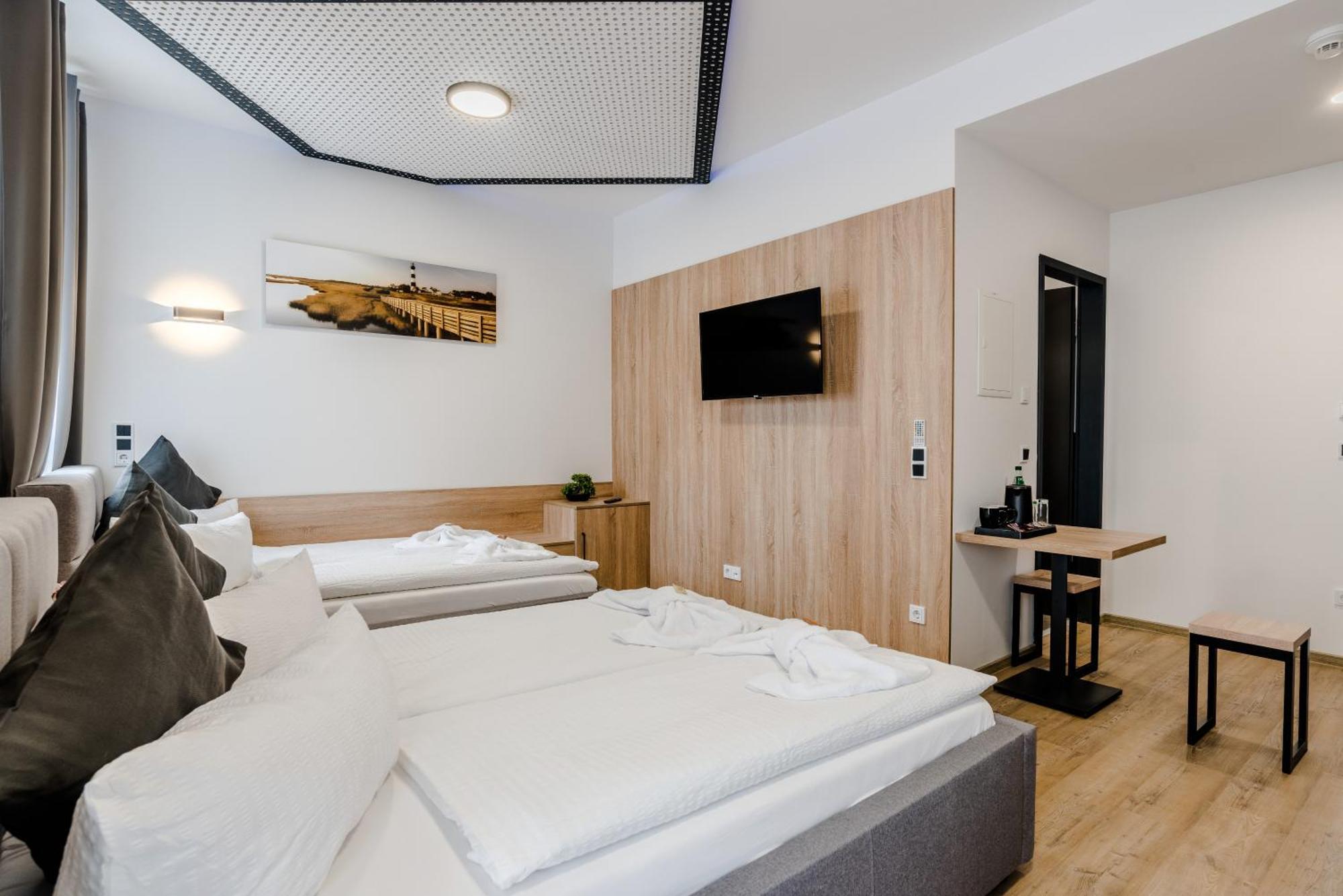 Hotel Montenegro 沃尔姆斯 外观 照片
