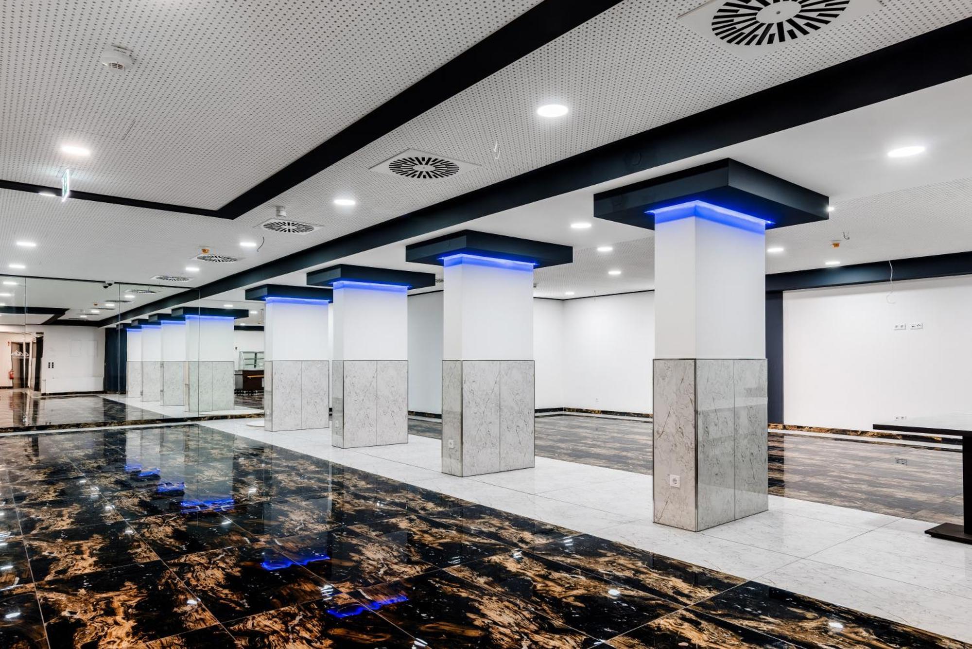Hotel Montenegro 沃尔姆斯 外观 照片