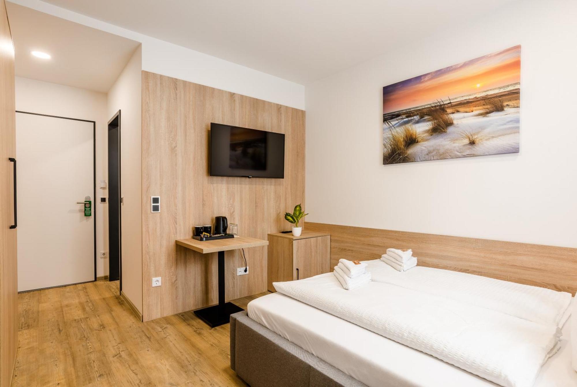 Hotel Montenegro 沃尔姆斯 外观 照片