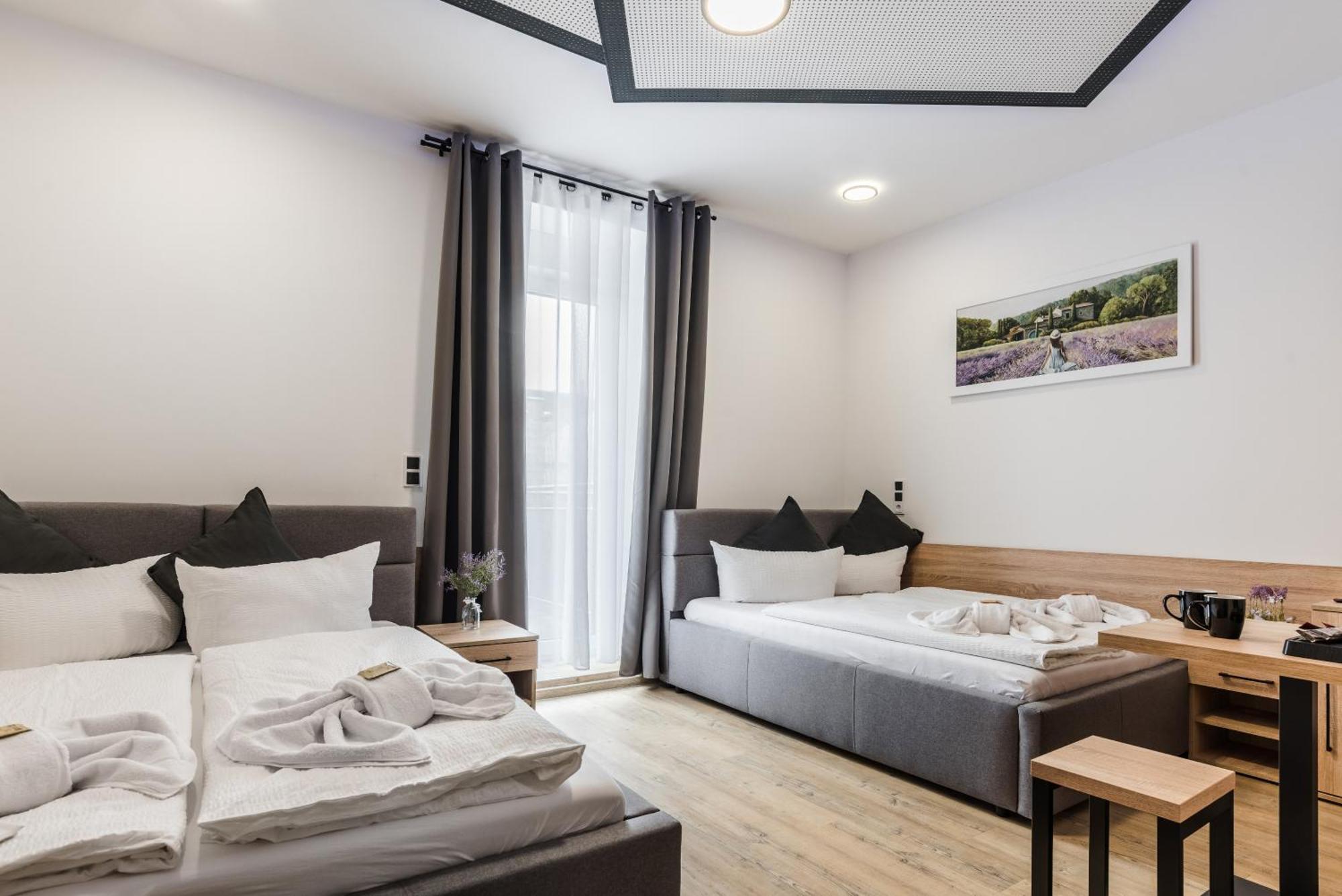 Hotel Montenegro 沃尔姆斯 外观 照片