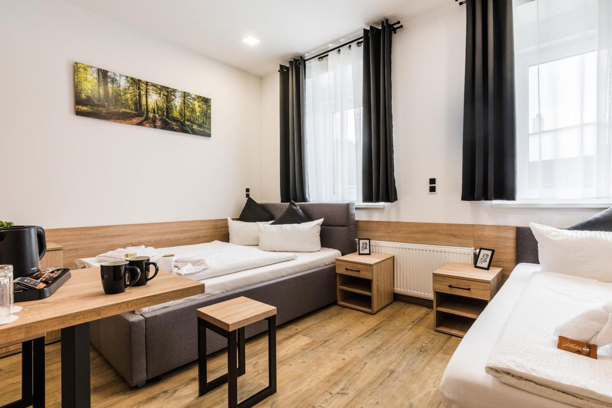 Hotel Montenegro 沃尔姆斯 外观 照片